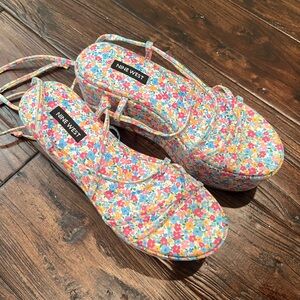 Nine West Multicolor Floral Platform Sandals